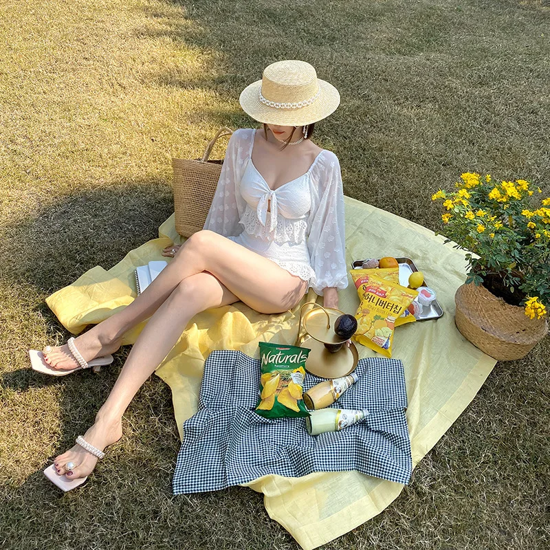 2021 new Korean ins wind swimsuit feminine halter back thin cover belly Siamese bubble sleeve hot spring bikini