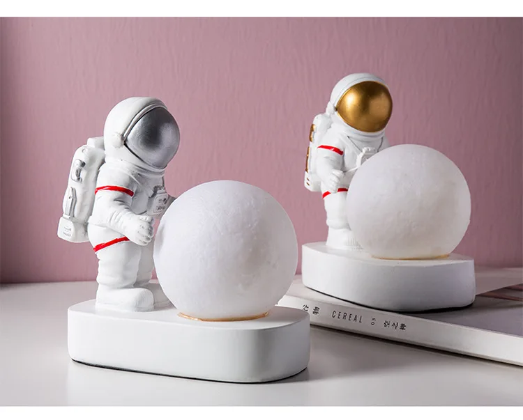 Ночник с астронавтом в скандинавском стиле декоративный Настольный светильник