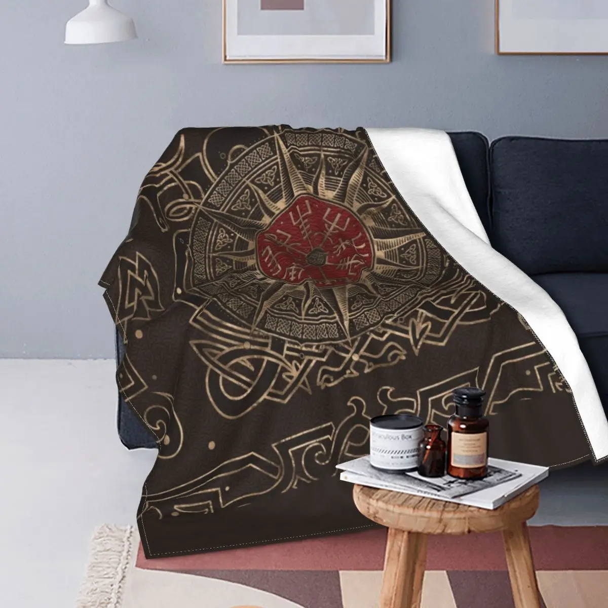 

Vegvisir Vikings Compass Ornament Blanket Fleece Norse Runes Portable Lightweight Throw Blankets for Bed Bedroom Bedding Throws