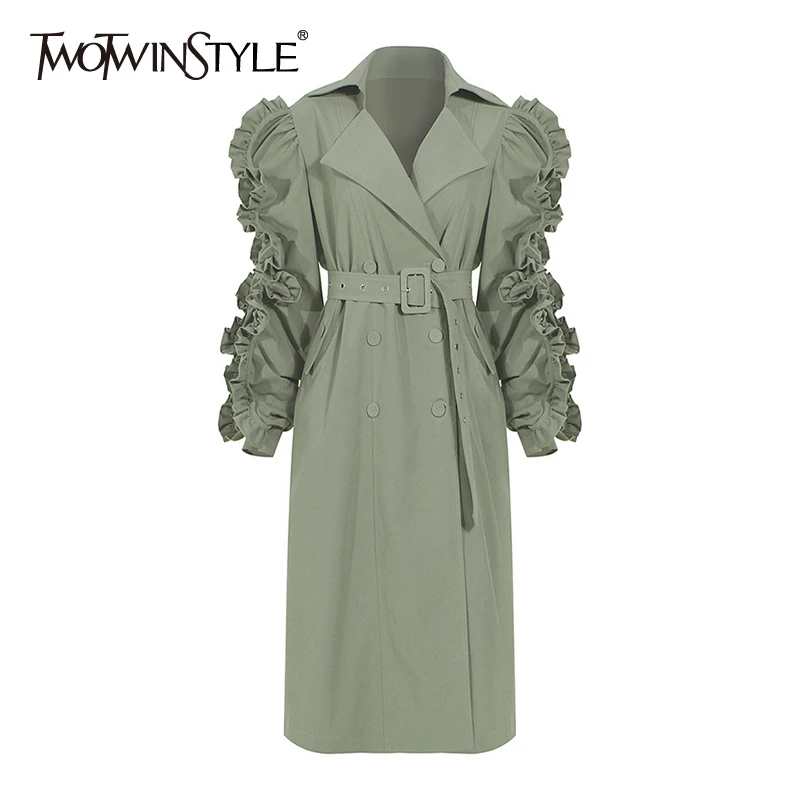 Женская ветровка TWOTWINSTYLE черная Лоскутная с рюшами длинным рукавом и поясом