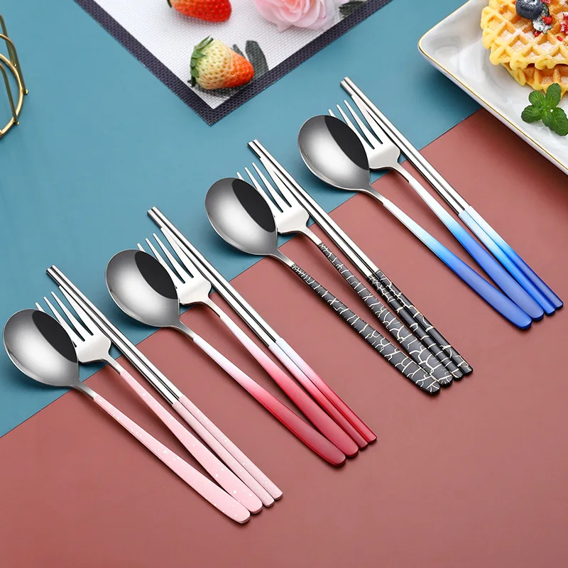 

7pcs Dinnerware Set Travel Cutlery Set Reusable Silverware with Metal Straw Spoon Fork Chopsticks Kitchen Accessory with Case
