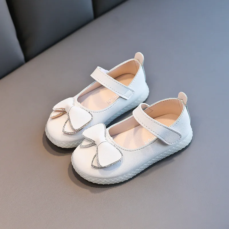 

Fashion Crystal Bow Wedding Leathe Baby Shoes 2020 For Little Girl Elegant Party Dresses Kids Child Princess Shoes 1 2 5 6 Year
