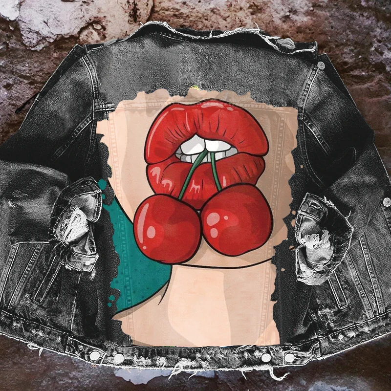 

Черная джинсовая куртка с принтом для женщин больших размеров свободного покроя с отложным воротником и длинными рукавами, Повседневная мо...