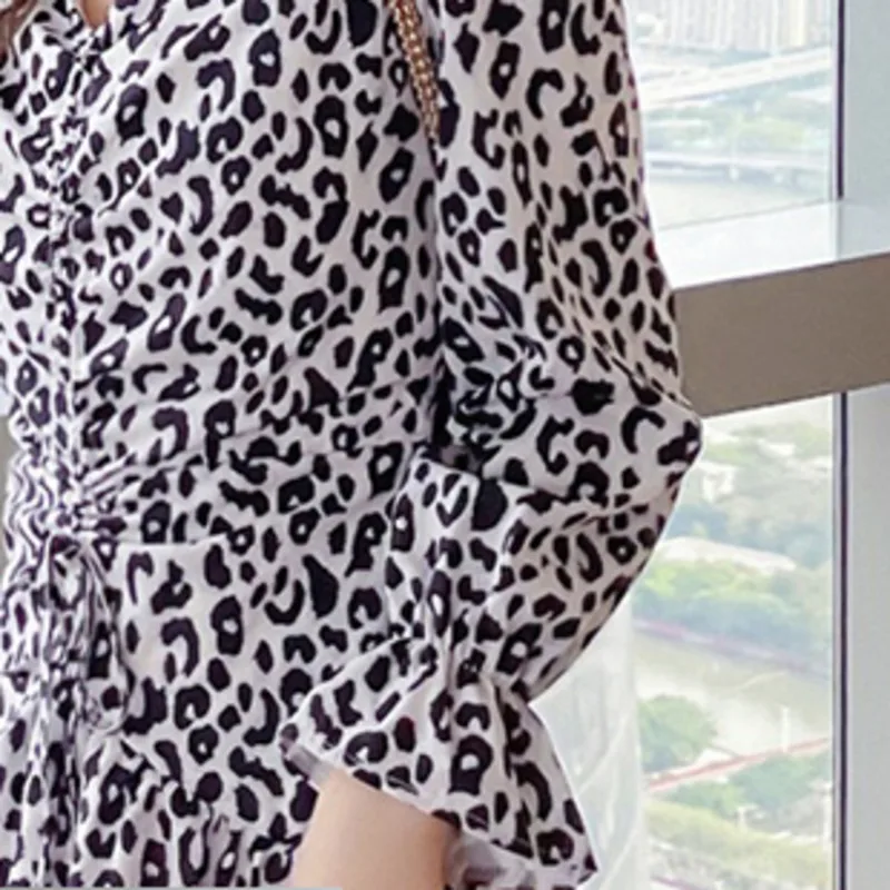 

2021 Spring New Floral Printed Mini Dress Women Drawstring Leopard Sexy Short Dresses Korean Flare Long Sleeve V-neck Robe Femme