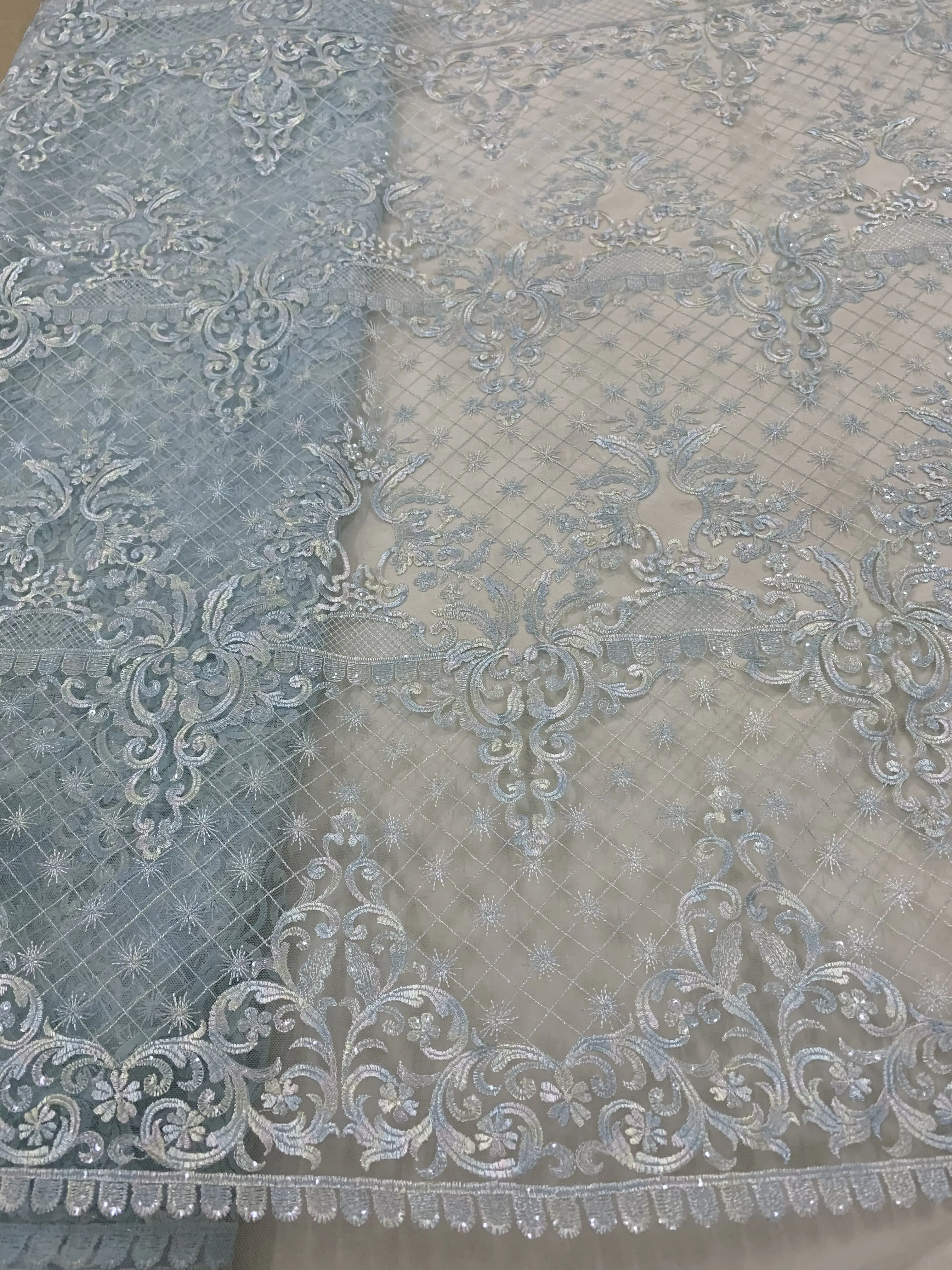 

Роскошная французская кружевная ткань с бусинами, красивая ZH-668812 вышитая бисером фатиновая кружевная ткань