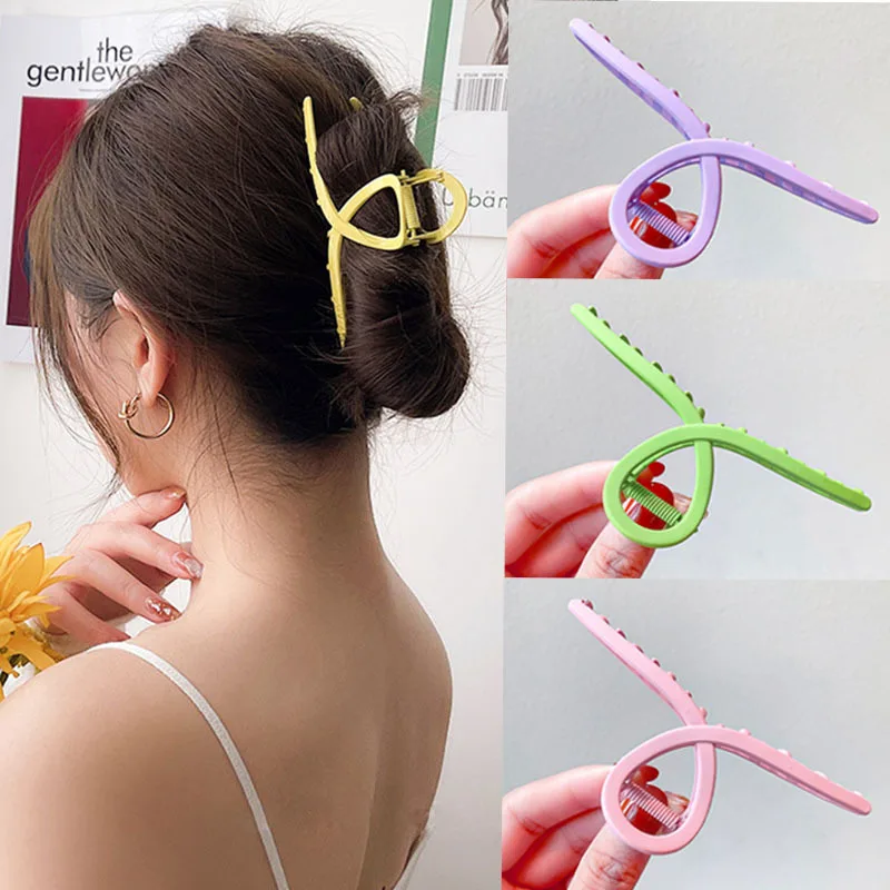 

40 Style Fashion Multicolor Hair Claw For Women Metal Hair Clips Korean Geometric Cross Moon Hairpins Girl Hair Accessories 2021