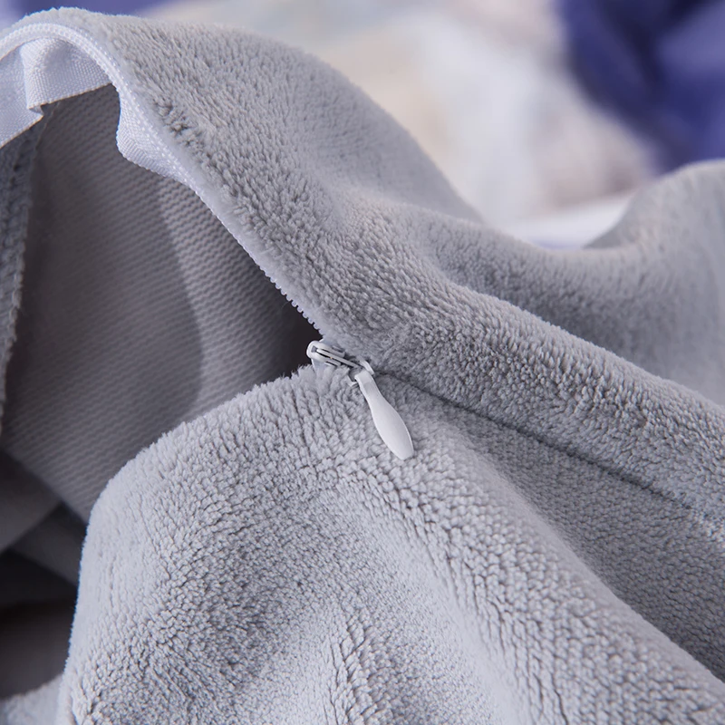 

4Pcs New product Keep warm Fleece fabric luxury Bedding set Queen size soft bedclothes Bed sheet set Duvet cover Pillowcases