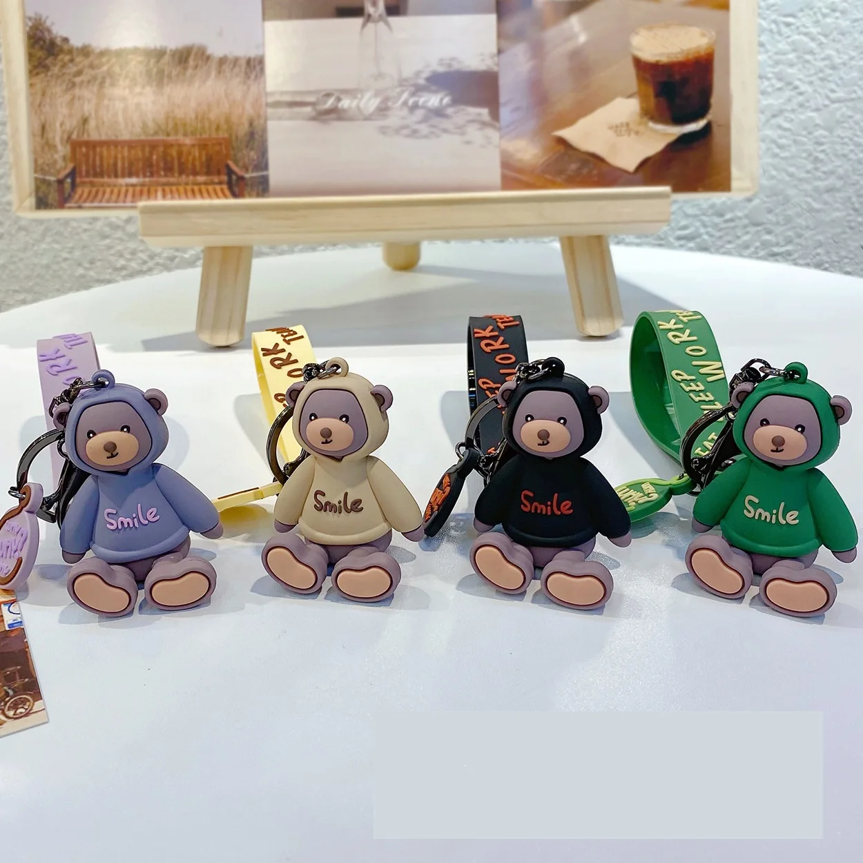 

2021 Cartoon Animal Hoodie Hat Bear Key Chains Cute Girl Gift Backpack Accessories Keyring Fashion Men Gift Car Keychain