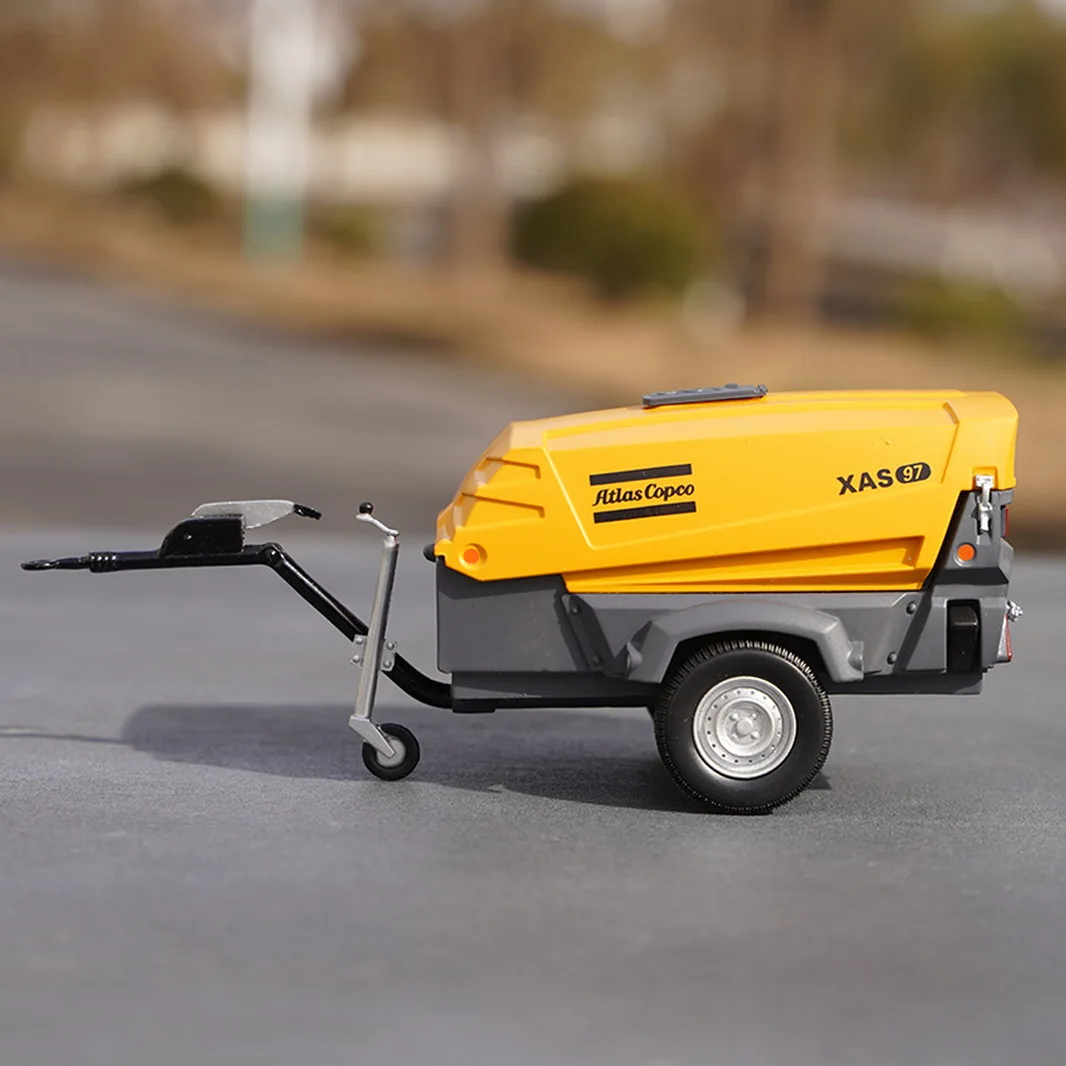 

1/25 Scale Atlas Copco Portable Compressor XAS 97 Diecast Model Collection Toy