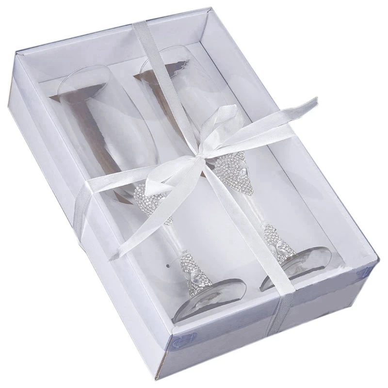 бокалы для свадебных и очков |