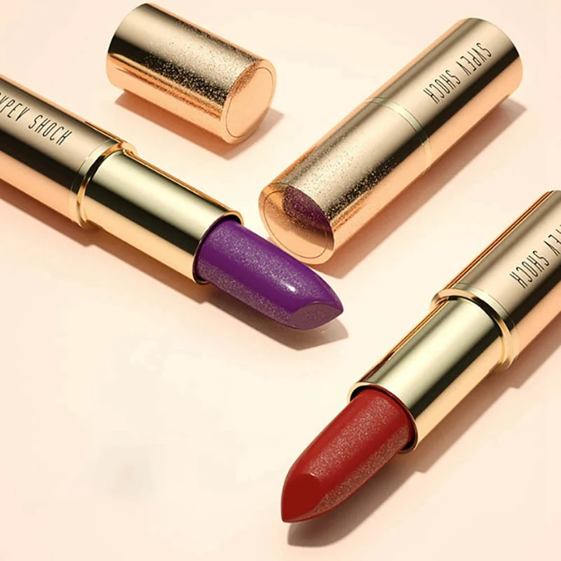 Модная водостойкая губная помада в золотистой тубе с антипригарным покрытием