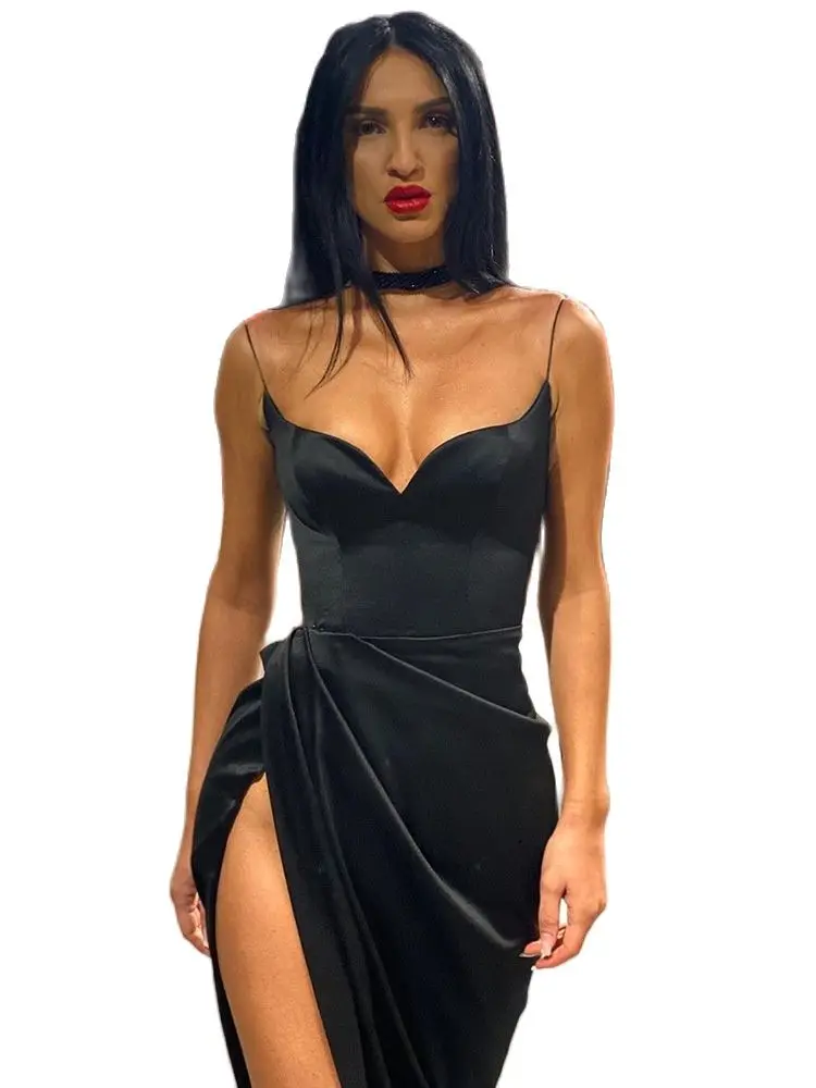 

In Spring And Summer Of 2021, The New Solid Color Split Suspender Dress Is Fashionable, Heart-shaped And Sexy, Slim Dress