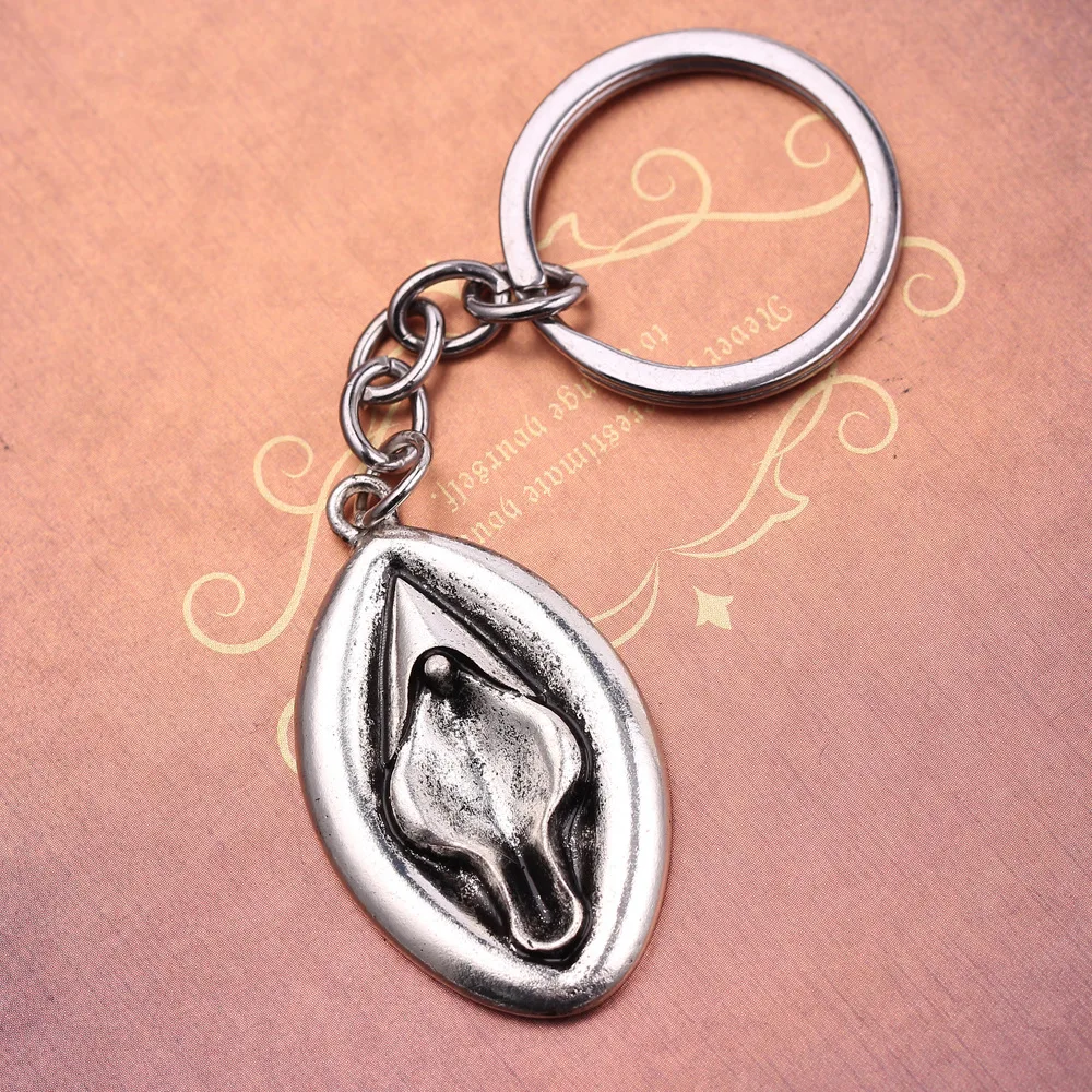 Брелок для автомобиля женский секс-орган брелок металлический кулон брелки