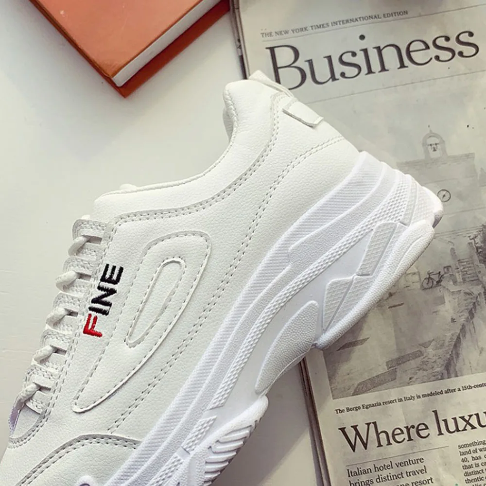 Женские кроссовки на танкетке удобная повседневная обувь массивной платформе