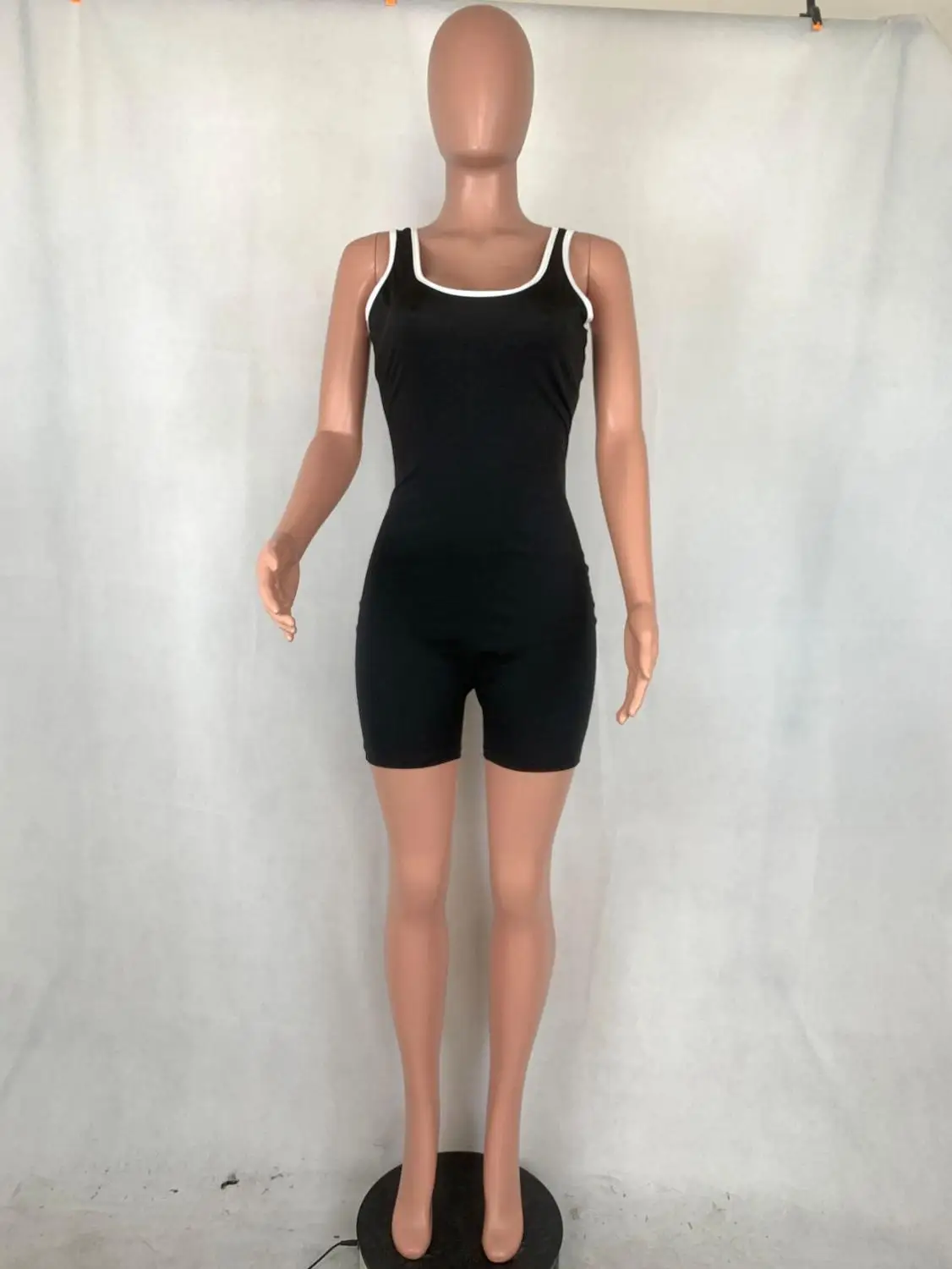

New slim solid color sports one-piece pants summer fashion U-neck sleeveless women's Tank Top Shorts