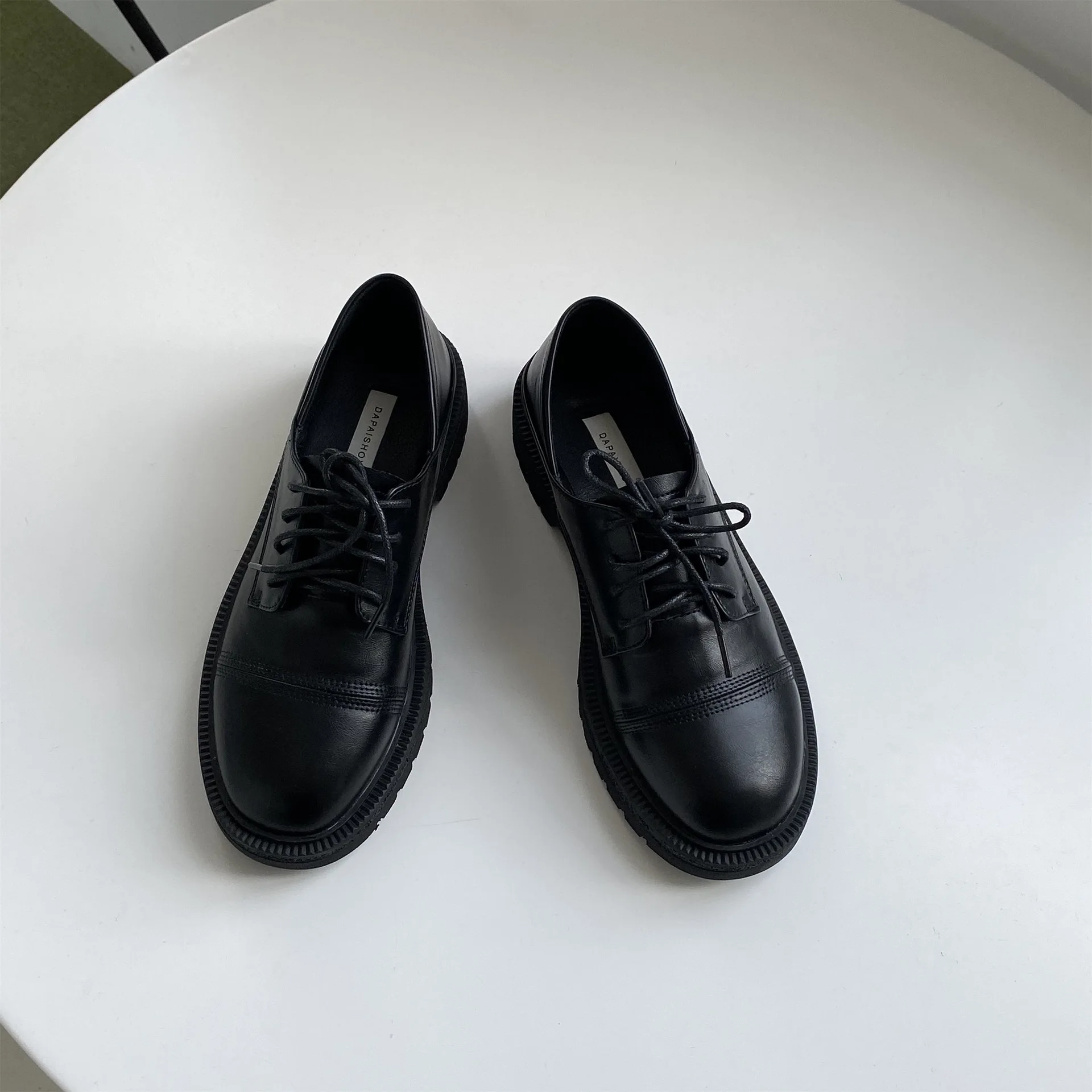

Women Shoes Autumn Round Toe Clogs Platform Female Footwear Shallow Mouth Black Flats Casual Sneaker British Style Oxfords Fall