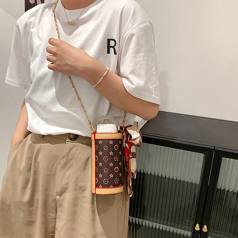 

Сумка-мессенджер в западном стиле с губной помадой, персонализированная Сумка-цилиндр с водяной чашкой, портативный стеклянный держатель, ...