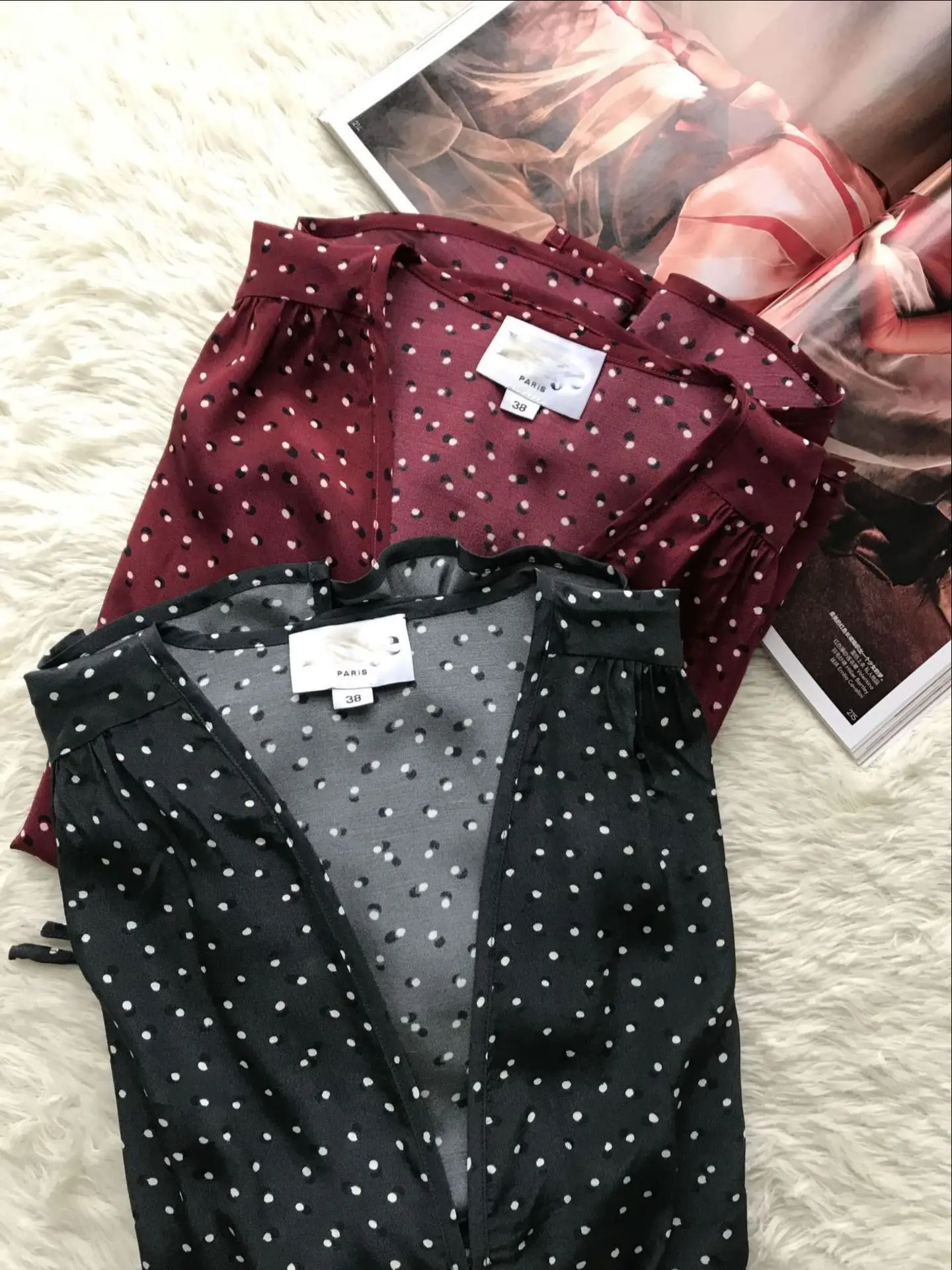 

Romantic Wave Dot Printing Elegant Lace-up 100% Viscose Shirt Blouse Long-sleeved V-Neck Women Shirt