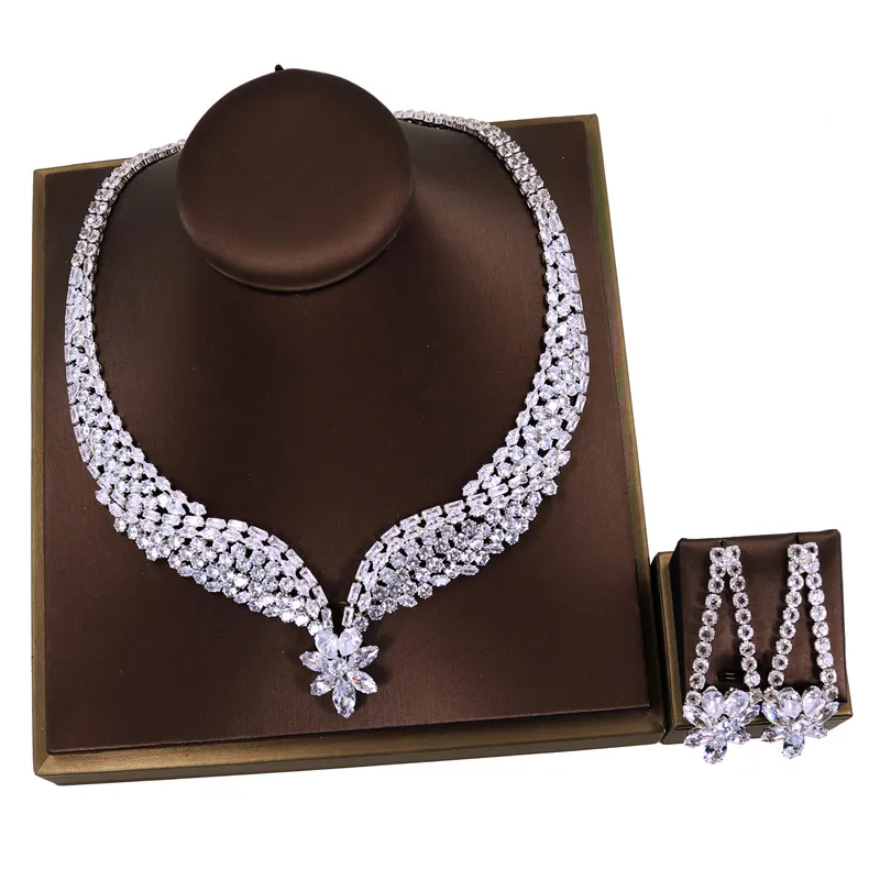 

Роскошный набор из ожерелья и серег с цирконом для невесты, модное изысканное ожерелье с кристаллами, ювелирные изделия, аксессуары для сва...