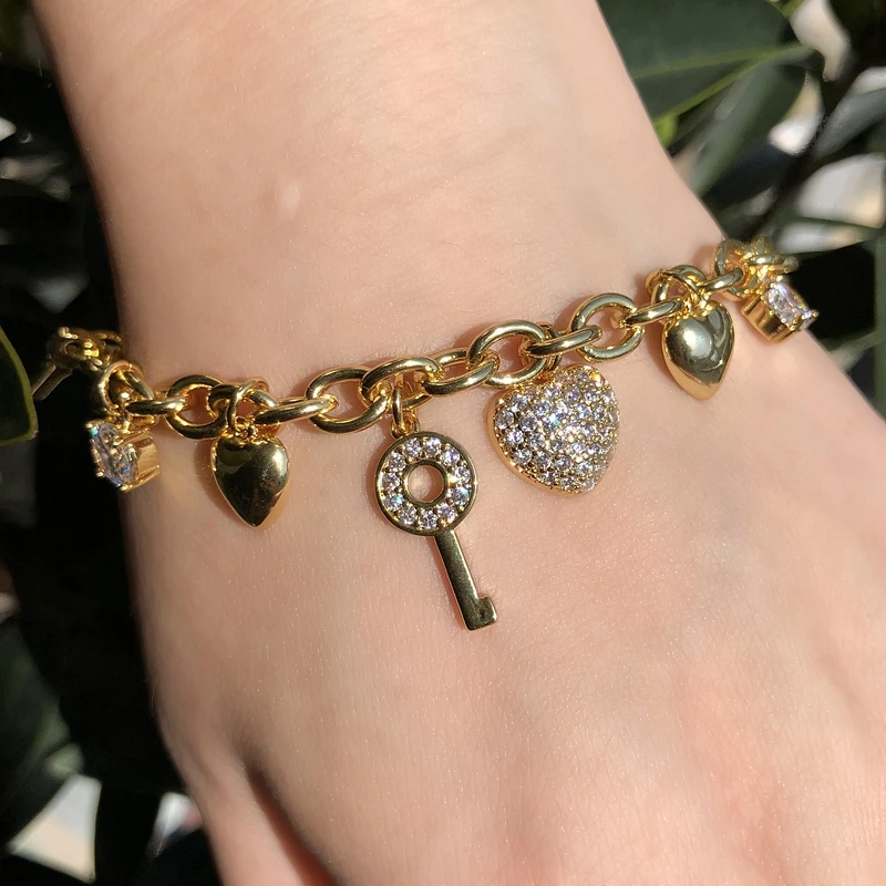 Роскошный браслет золотого цвета в форме сердца с замком круглый кубический