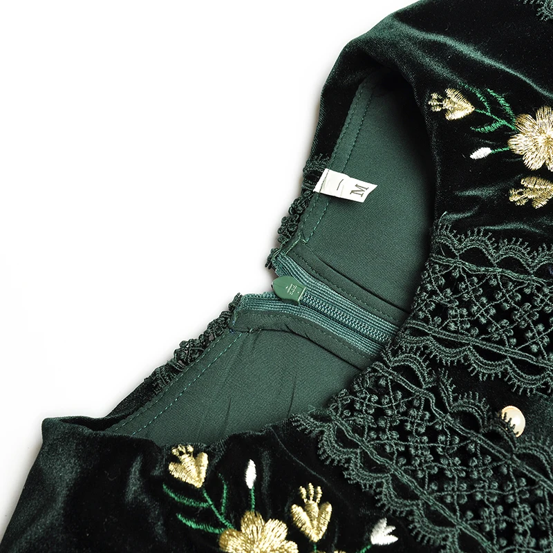 

2020 AUTUMN HEAVY EMBROIDERED LACE PATCHWORK VELVET DRESS 2 COLOR