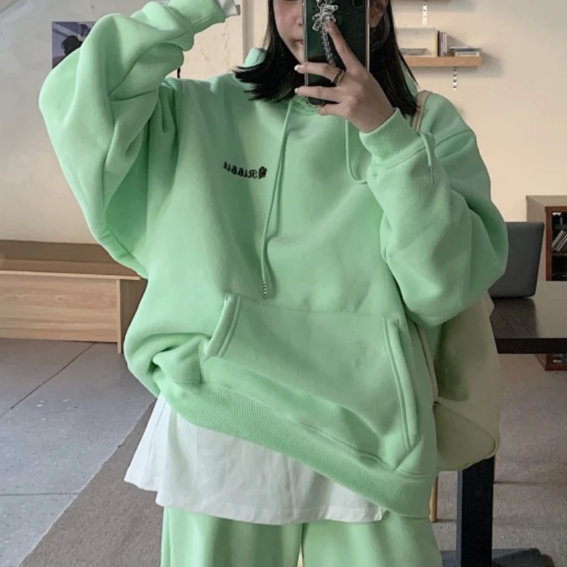 

Women Winter Fleece Hooded Tracksuit Suit Casual Pockets Oversized Pullover With Jogger Pants Two Piece Lady Sportswear Setup