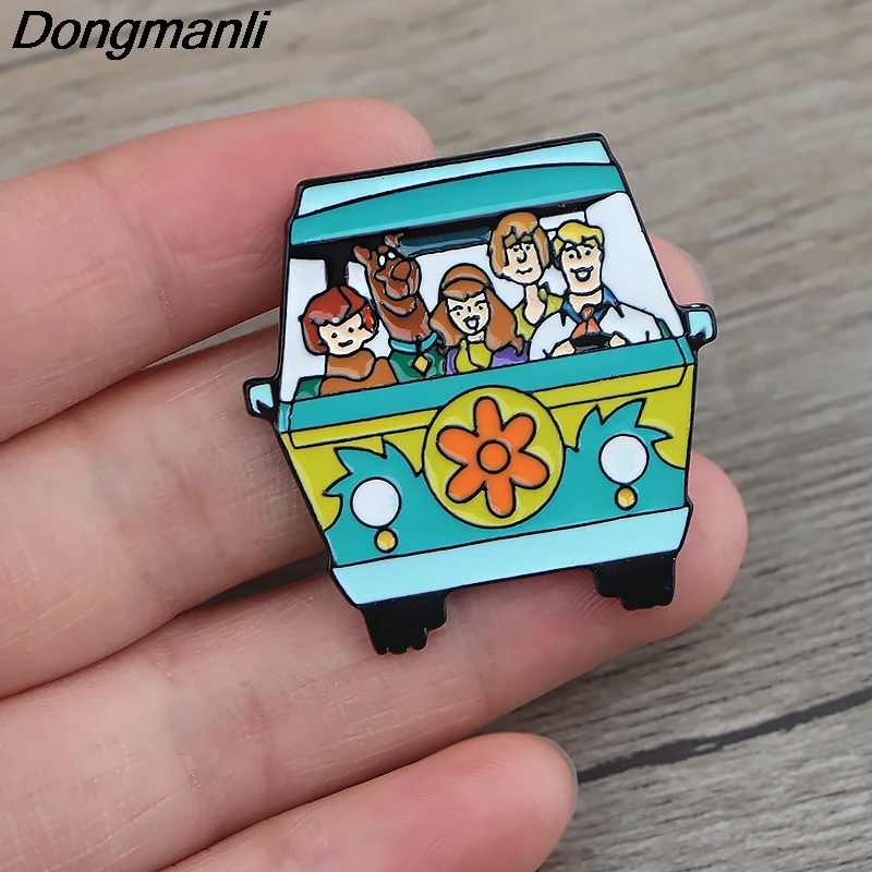 

K1407 Dongmanli Anime Jewelry Cute Dogs Pins Enamel Brooches for Women Men Lapel pin Cartoon Metal Badge Collar Jewelry Gifts