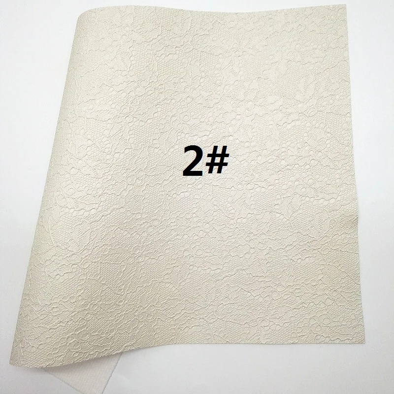 Белое кружевное платье из блестящей кожи на платформе звезды блеск с принтом