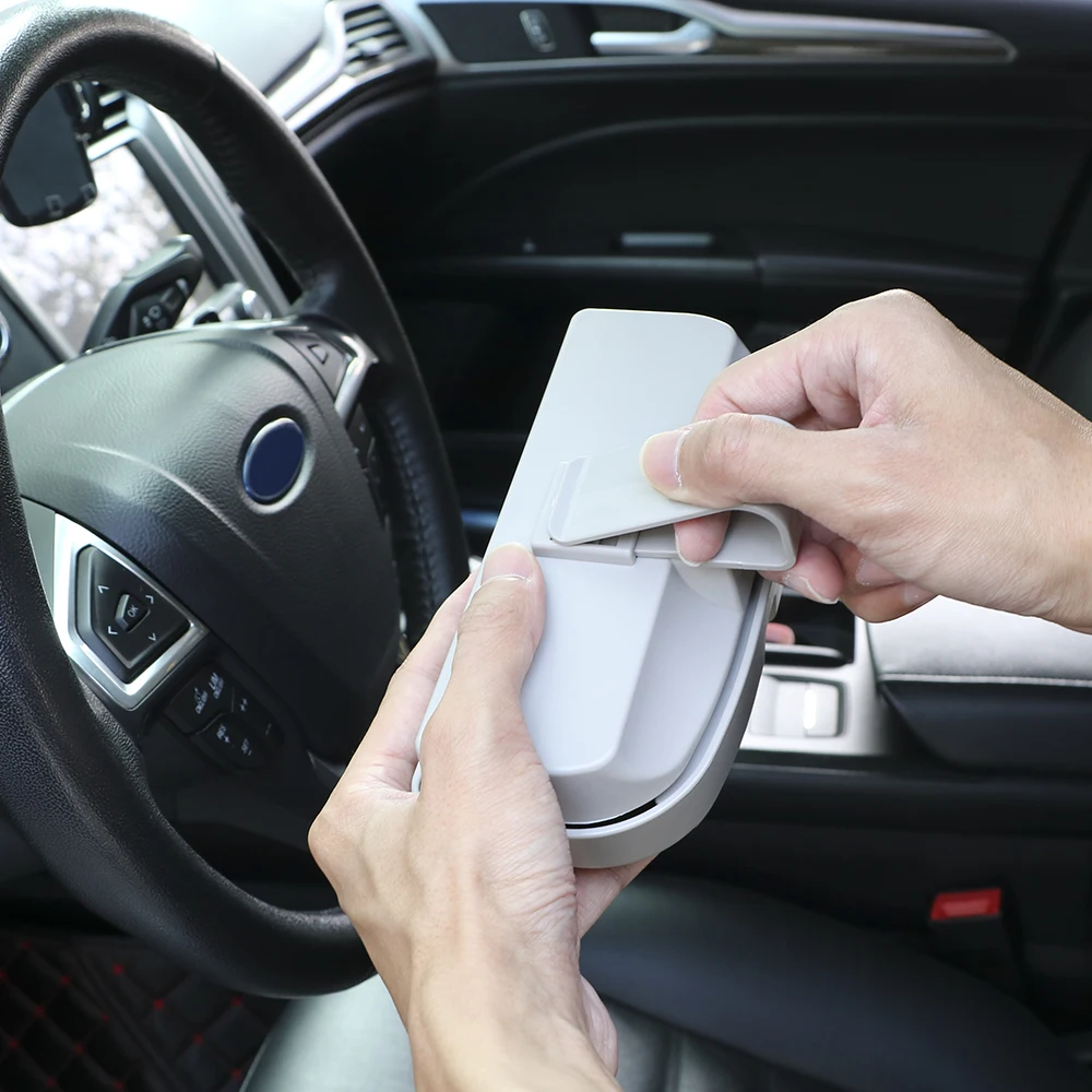 

Multifunction Car Eyeglasses Clip ABS Car Glasses Cases Ticket Card Clamp Car Sun Visor Sunglasses HolderAuto Accessories