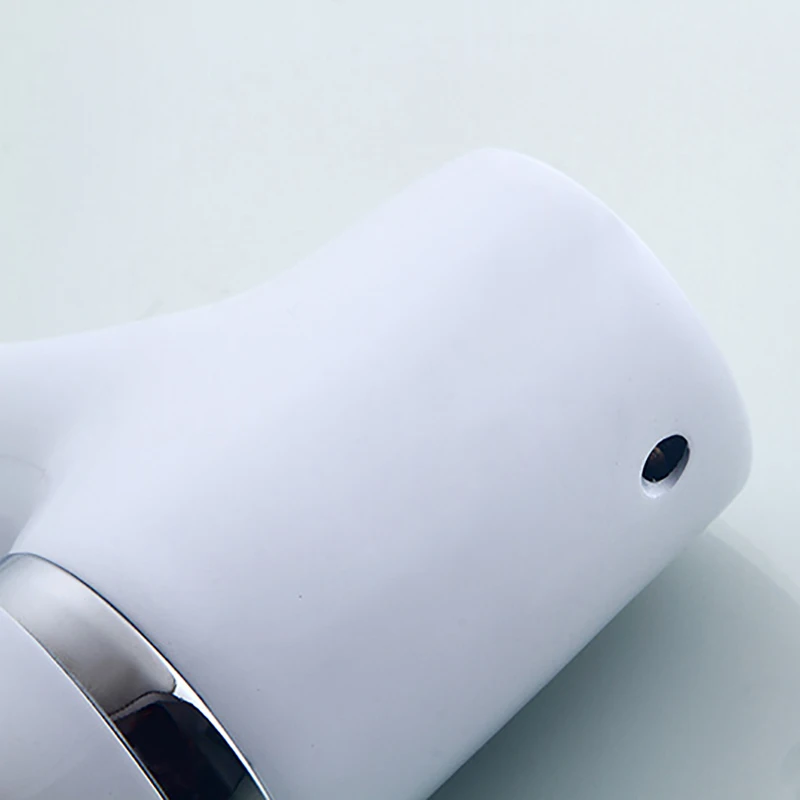 Смеситель для ванных комнат из латуни с хромированным покрытием, для раковины, с горячей и холодной водой, мини-стильный и элегантный.