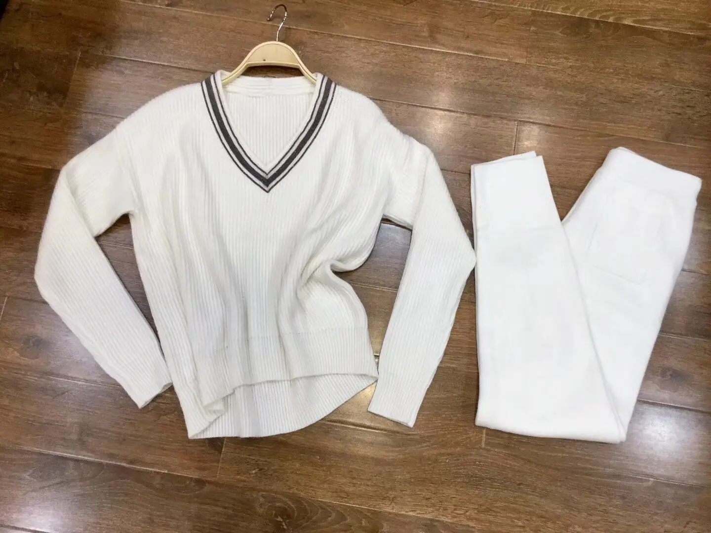 

2020 Time-limited Wool Winter New Women's Suit Knit Two-piece Women 2 Piece Outfits For V-neck Lantern Sleeves Casual Cashmere