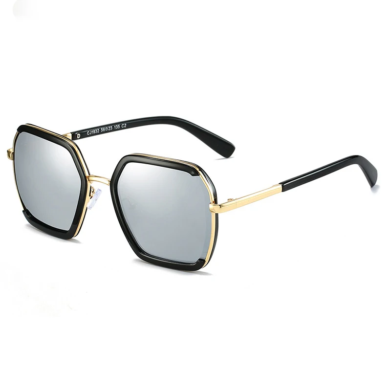 

Polarized Sunglasses with Fashion and Luxury Vintage Designed for Females and Males lunette de soleil femme