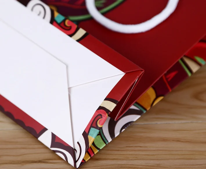 Недорогой розничный пакет из бумаги для подарков с пользовательской печатью и вашим собственным логотипом -- C2221.