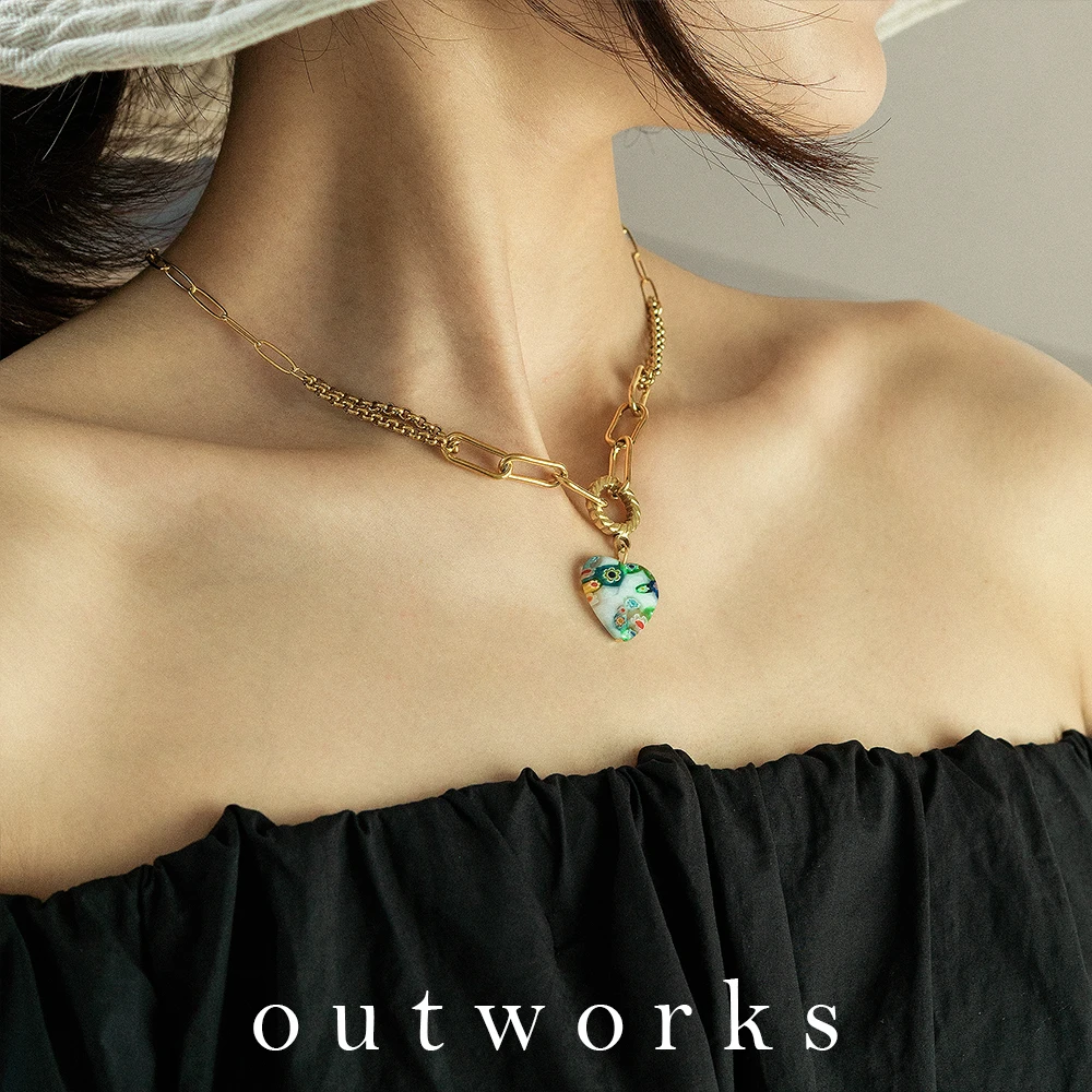 

Outworks 2021 New Vintage Creative Sweet Cool Love Glass Temperament Gold-Plated Fashion Necklace Woman Gift Party Jewelry