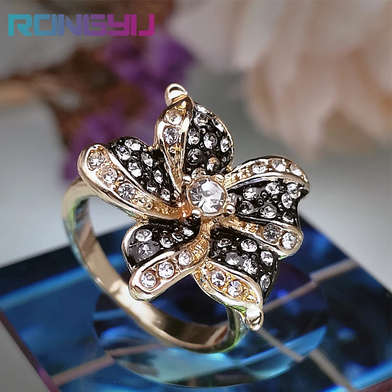 

Black Gutta Percha Technology Inlaid with White Water Drill Ring Gift Spinner Chain Punk Women Brand Jewelry for Party Gift
