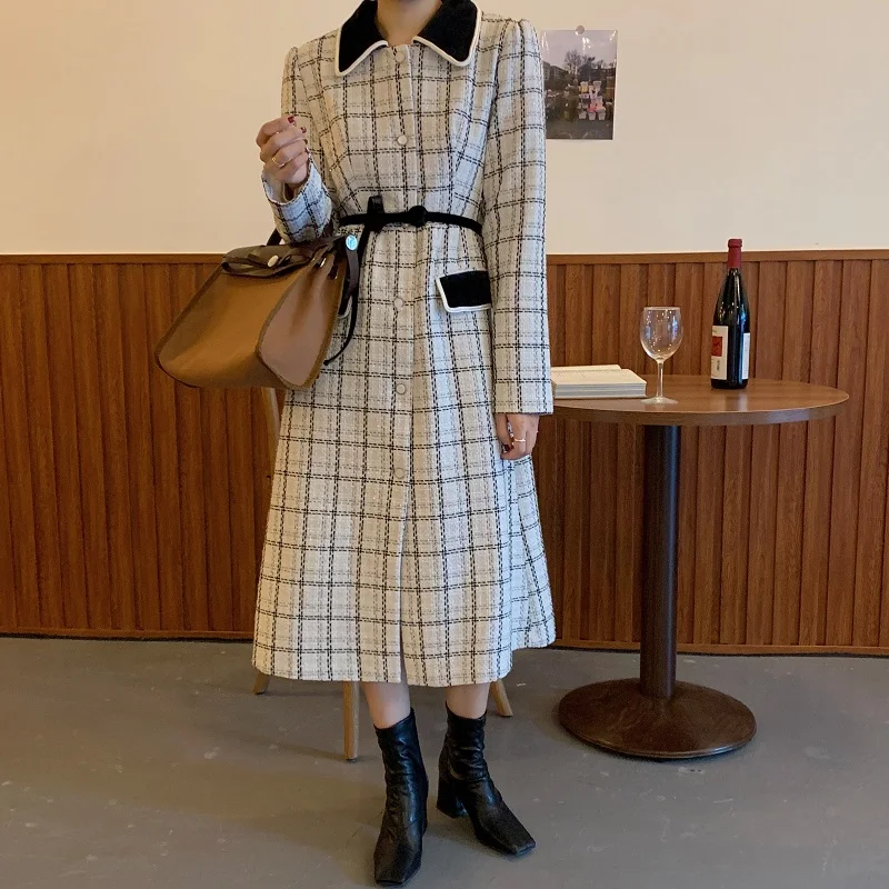 

Winter Women's Woolen Coat Retro And Elegant Velvet Lapel Hit Color Plaid Mid-Length Waist Dress Jacket