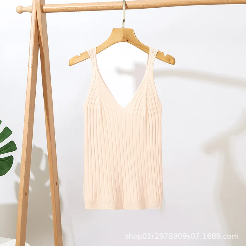 Женский трикотажный топ с треугольным вырезом cwe0104|Топы| |