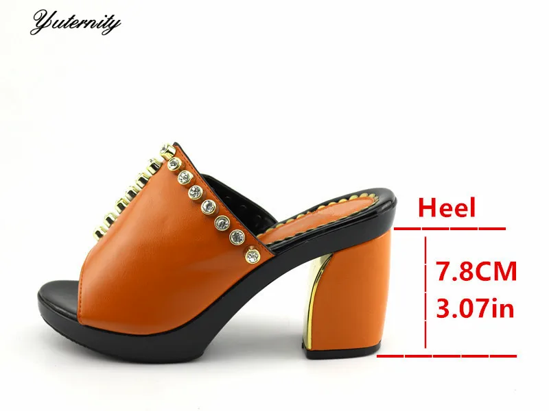 Очаровательные Итальянские женские туфли из искусственной кожи с мателом Лидер