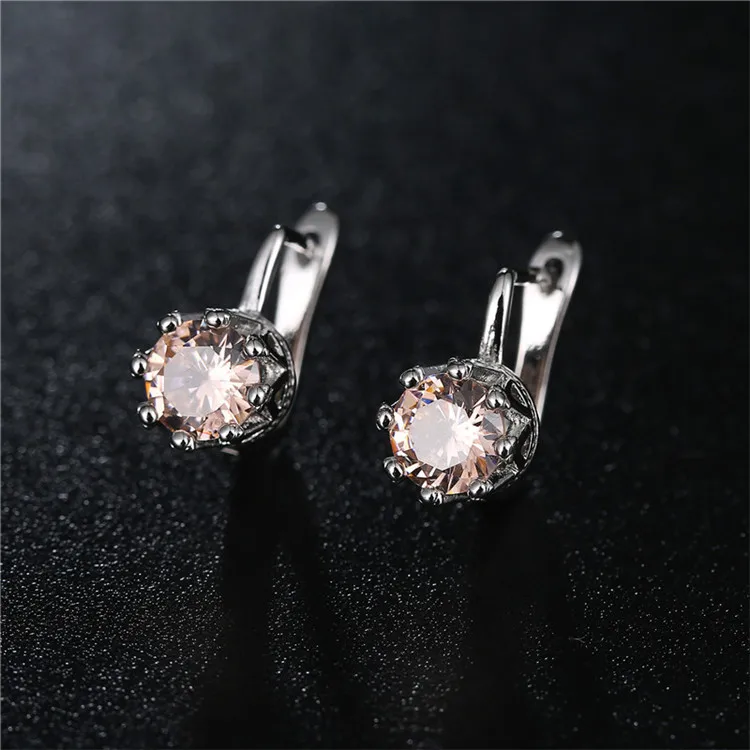 

Fashion Simple Eight Claw Crystal Earbuckle Fashion Elegant Women's Inlay Zircon Earrings Charm Women Cocktail Party Jewelry