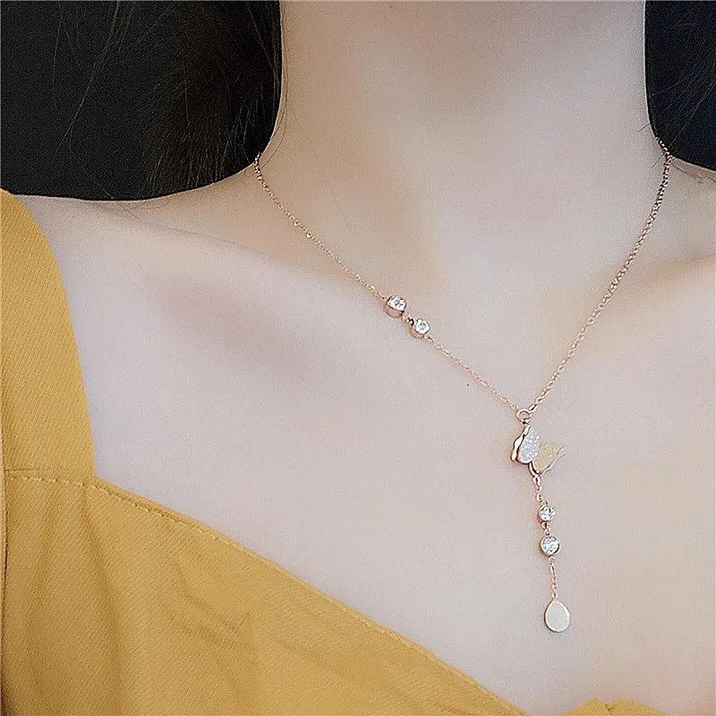

Delicate Jewelry Butterfly Pendant Necklace Pretty Design High Quality Crystal Chain Necklace For Girl Lady Gifts
