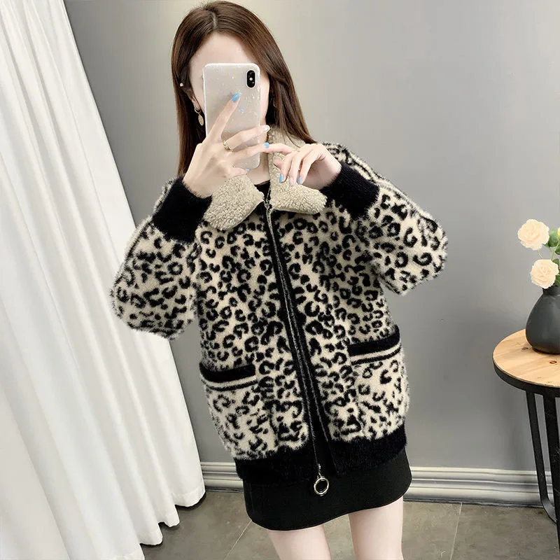 

Plus Size Cardigan Women Coat Autumn Winter Korean Elegant Lmitation Mink Velvet Jacket Female Short All-match Leopard Tops R80