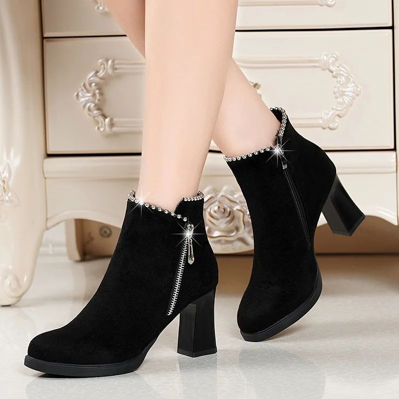 W-Осенне-зимняя обувь с острым носком ботинки мартенс Женская оригинальная в