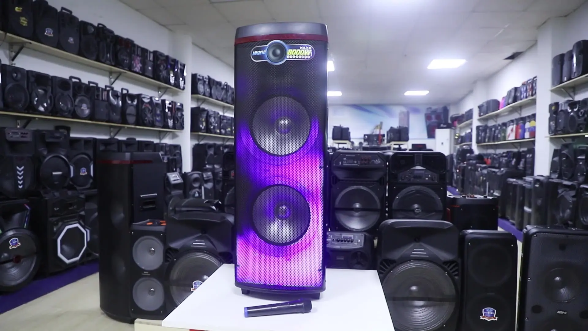 

Деревянный Большой Мощный двойной 12-дюймовый активный караоке-динамик с подсветкой пламени