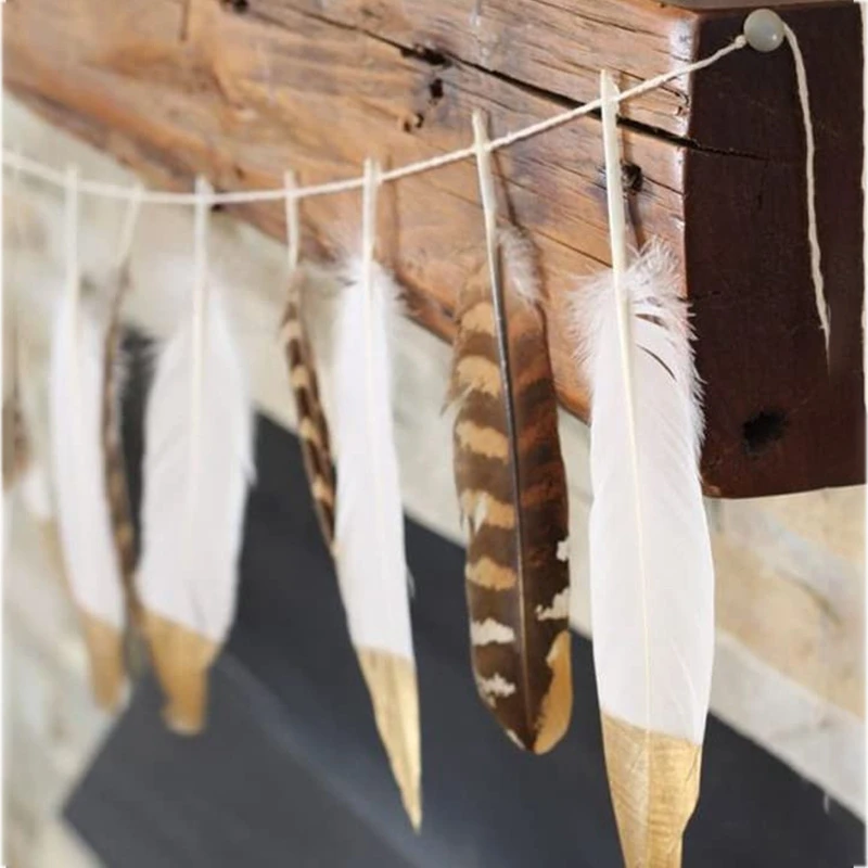 

20Pcs Golden Impregnated Natural White Feathers, Suitable for Various Crafts, Birthday Party, Wedding and Party Dressing
