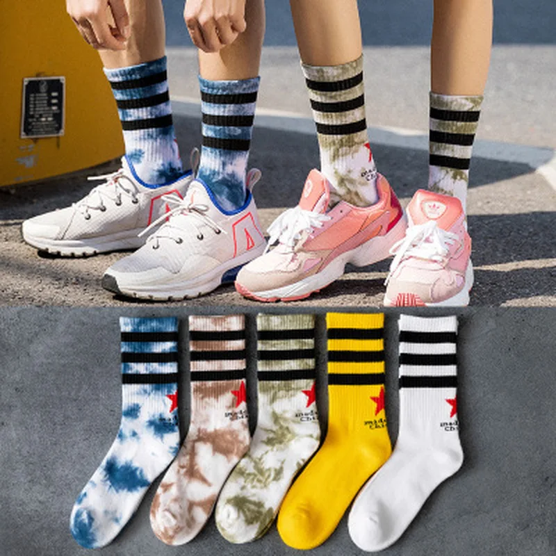

Mens Socks Middle Tube Socks Men's Trendy Socks Korea Harajuku Cotton Stockings Sports Socks Autumn and Winter New Retro Socks