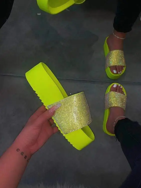 Indoor Wild Fashion Ladies Spring Summer Women Waterproof Platform Thick Bottom Rhinestone Slippers Candy-colored Beach Sandals