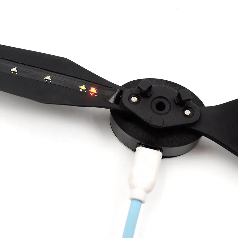 Пропеллеры Mavic Pro со светодиодный Ной вспышкой зарядка через USB перезаряжаемый