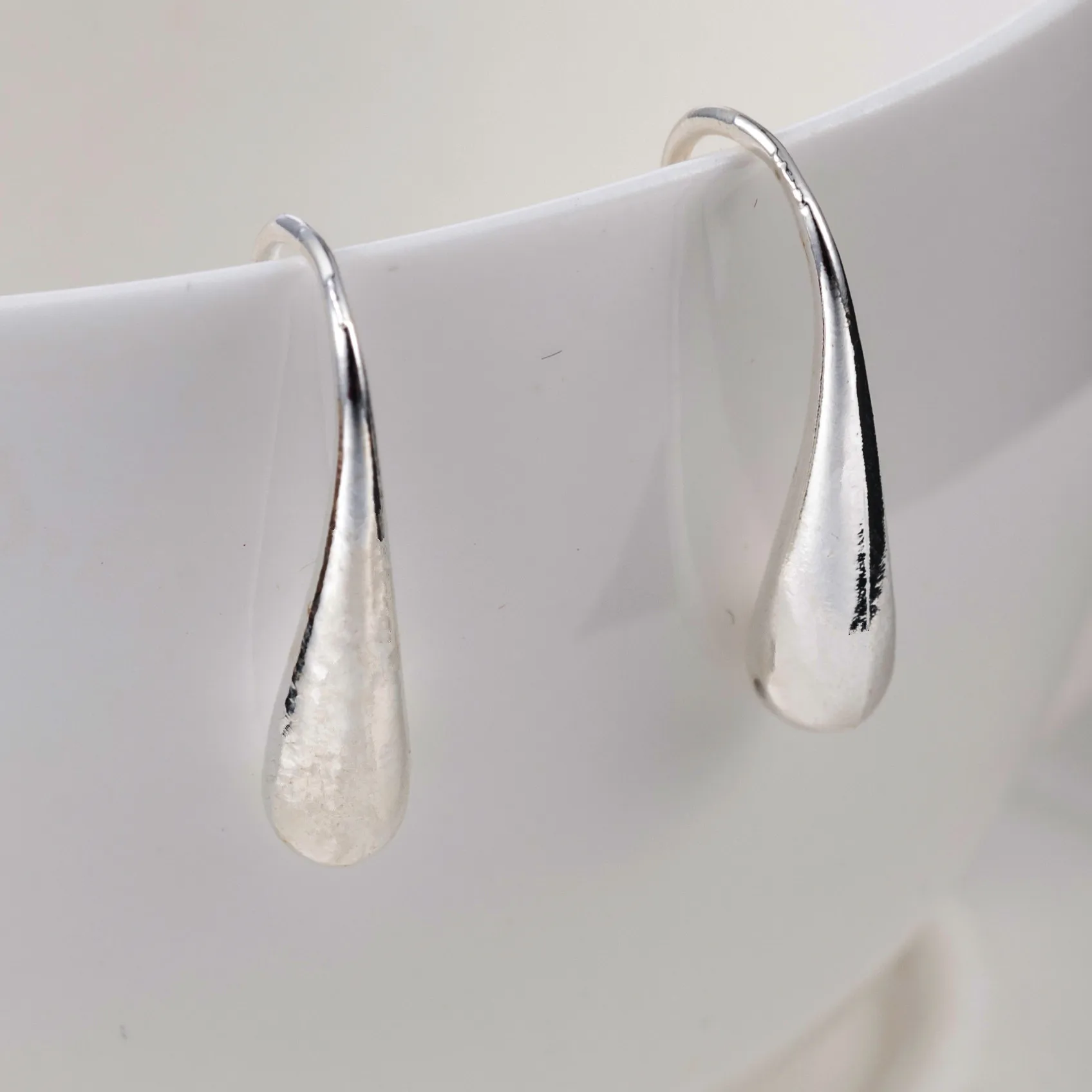 Милые серьги в форме капли с крюком посеребренные модные ювелирные изделия