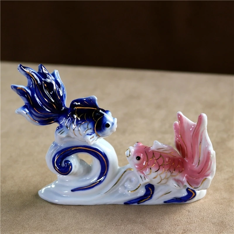 Традиционный китайский дизайн керамическая Золотая фигурка рыбы декоративный