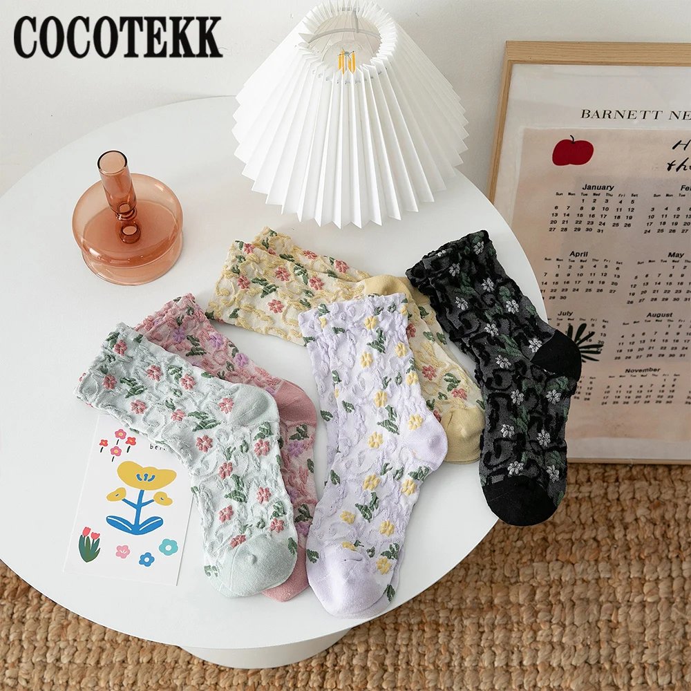 

Women's Socks & Hosiery